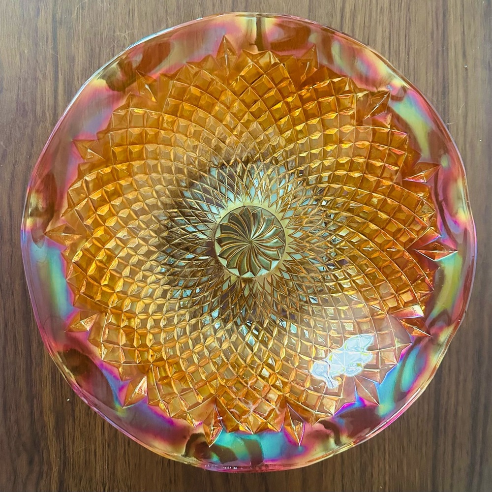Indiana glass company iridescent marigold bowl